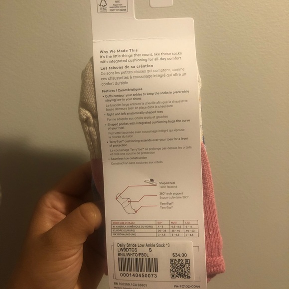Size small 3 pack of lululemon daily stride low ankle socks. NWT. - Picture 5 of 5